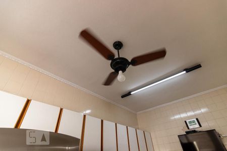 Casa à venda com 140m², 3 quartos e 4 vagas Casa à venda com 140m², 3 quartos e 4 vagasCozinha