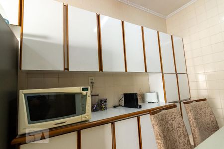 Casa à venda com 140m², 3 quartos e 4 vagas Casa à venda com 140m², 3 quartos e 4 vagasCozinha