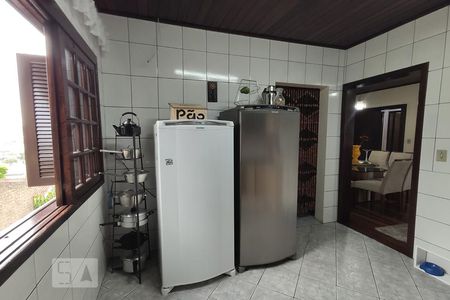 Casa à venda com 226m², 4 quartos e 3 vagas Casa à venda com 226m², 4 quartos e 3 vagasCozinha