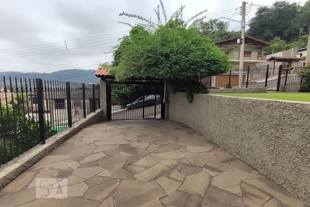 Casa à venda com 226m², 4 quartos e 3 vagas Casa à venda com 226m², 4 quartos e 3 vagasÁrea Externa