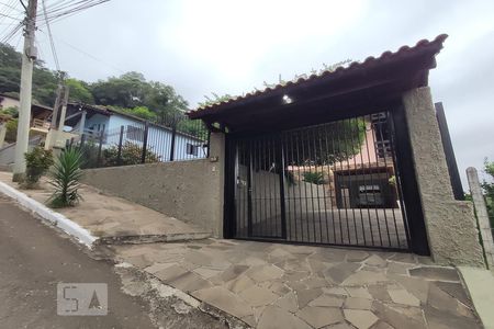 Casa à venda com 226m², 4 quartos e 3 vagasFachada