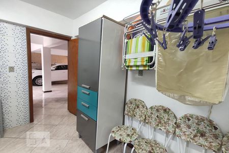 Casa à venda com 226m², 4 quartos e 3 vagas Casa à venda com 226m², 4 quartos e 3 vagasLavanderia