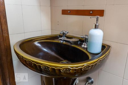 Casa à venda com 223m², 3 quartos e 4 vagasPia