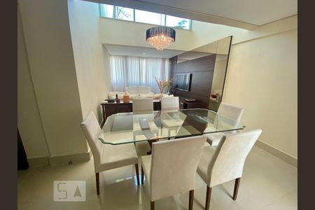 Apartamento para alugar com 3 quartos, 250m² em Carmo, Belo Horizonte