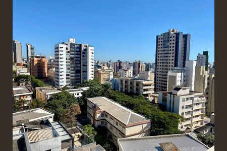 Apartamento para alugar com 3 quartos, 250m² em Carmo, Belo Horizonte