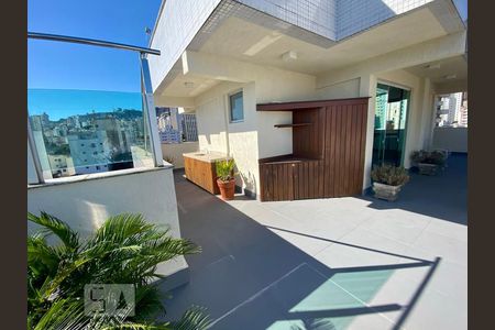 Apartamento para alugar com 250m², 3 quartos e 4 vagas