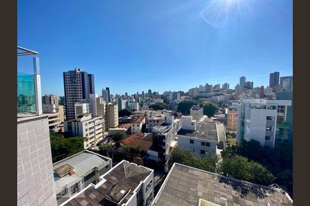 Apartamento para alugar com 3 quartos, 250m² em Carmo, Belo Horizonte