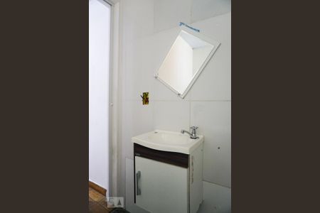 Casa à venda com 300m², 2 quartos e 3 vagasBanheiro da Suíte 1