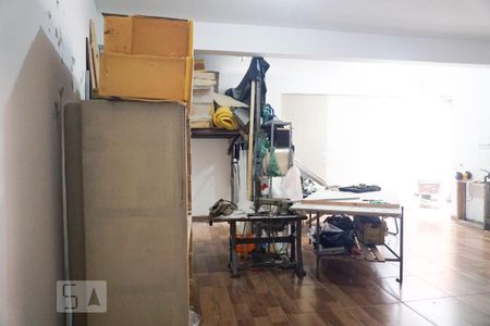 Casa à venda com 300m², 2 quartos e 3 vagasSalão