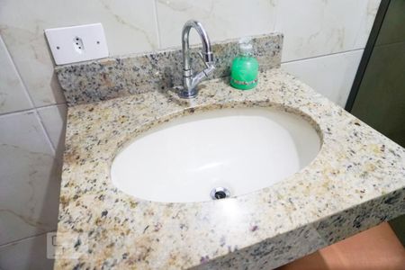 Casa à venda com 300m², 2 quartos e 3 vagasBanheiro Social