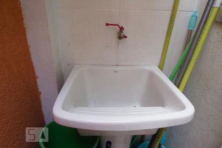 Casa à venda com 300m², 2 quartos e 3 vagasLavanderia