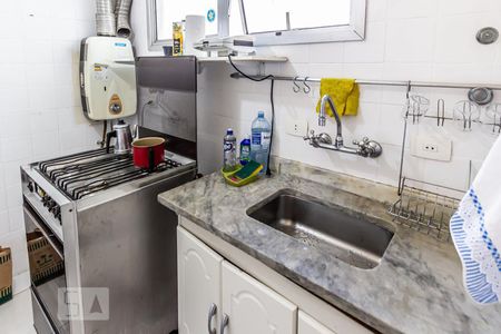 Cozinha de kitnet/studio para alugar com 1 quarto, 35m² em Santa Cecilia, São Paulo