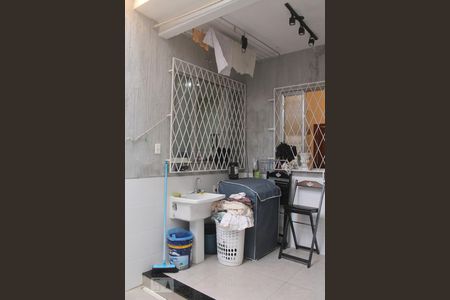 Casa de condomínio à venda com 150m², 3 quartos e sem vagaÁrea de Serviço