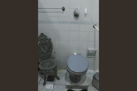 Casa de condomínio à venda com 150m², 3 quartos e sem vagaBanheiro Social 1