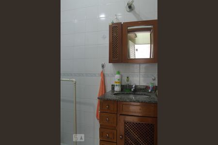 Casa de condomínio à venda com 150m², 3 quartos e sem vagaBanheiro Social 1