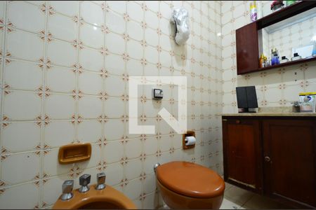 Casa à venda com 170m², 3 quartos e 3 vagasBanheiro da Suíte