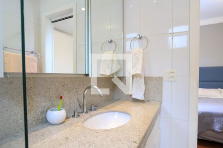 Apartamento à venda com 107m², 3 quartos e 2 vagas Apartamento à venda com 107m², 3 quartos e 2 vagasBanheiro Quarto 1