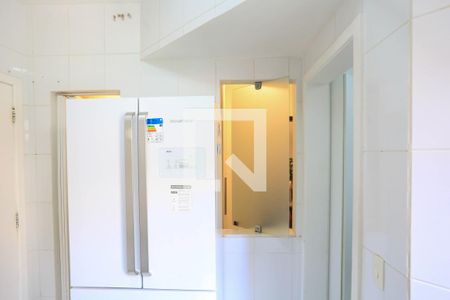 Apartamento à venda com 107m², 3 quartos e 2 vagas Apartamento à venda com 107m², 3 quartos e 2 vagasÁrea de Serviço