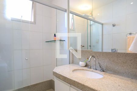 Apartamento à venda com 107m², 3 quartos e 2 vagas Apartamento à venda com 107m², 3 quartos e 2 vagasBanheiro Quarto 1