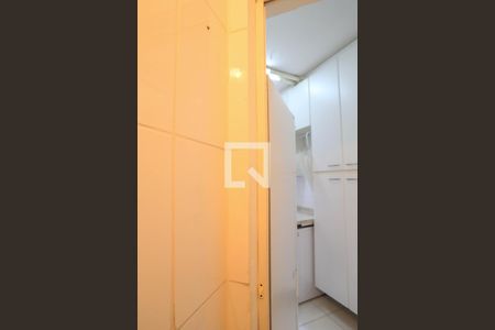 Apartamento à venda com 107m², 3 quartos e 2 vagas Apartamento à venda com 107m², 3 quartos e 2 vagasÁrea de Serviço