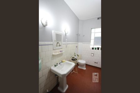 Casa à venda com 476m², 3 quartos e 3 vagasBanheiro 2