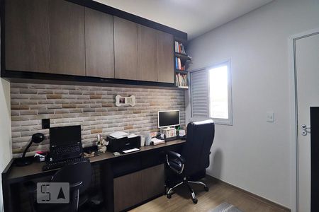 Apartamento à venda com 180m², 4 quartos e 3 vagasEscritório