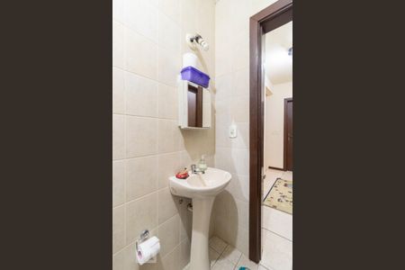 Casa de condomínio à venda com 153m², 3 quartos e 1 vaga Casa de condomínio à venda com 153m², 3 quartos e 1 vagaBanheiro 2