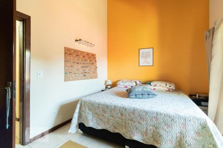 Casa de condomínio à venda com 153m², 3 quartos e 1 vaga Casa de condomínio à venda com 153m², 3 quartos e 1 vagaQuarto 1