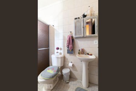 Casa de condomínio à venda com 153m², 3 quartos e 1 vaga Casa de condomínio à venda com 153m², 3 quartos e 1 vagaBanheiro 1