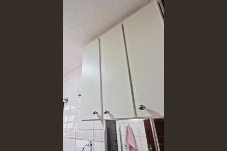 Casa à venda com 220m², 3 quartos e 2 vagasBanheiro