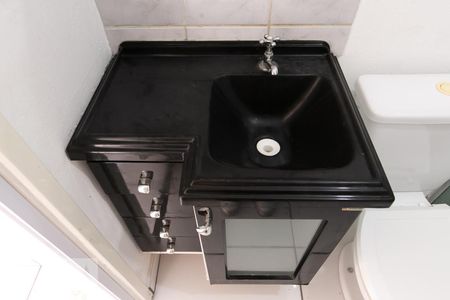 Apartamento à venda com 45m², 2 quartos e 1 vagaDetalhe banheiro