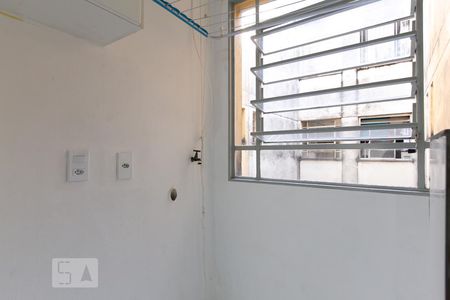 Apartamento à venda com 45m², 2 quartos e 1 vagaÁrea de Serviço