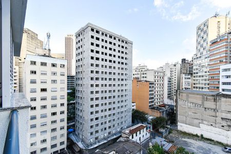 Studio para alugar com 27m², 1 quarto e sem vaga Studio para alugar com 27m², 1 quarto e sem vagaVaranda - Vista