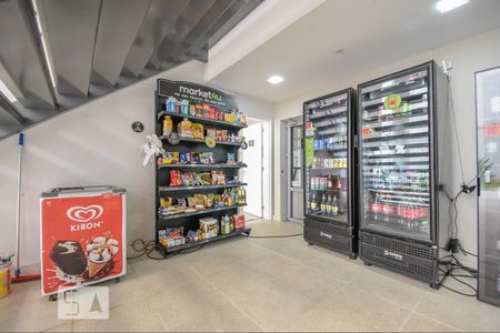 Studio para alugar com 27m², 1 quarto e sem vaga Studio para alugar com 27m², 1 quarto e sem vagaMercado