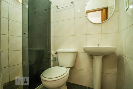 Banheiro de kitnet/studio para alugar com 1 quarto, 30m² em Cidade Universitária, Campinas