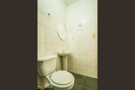 Banheiro de kitnet/studio para alugar com 1 quarto, 30m² em Cidade Universitária, Campinas