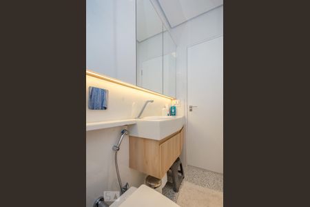 Apartamento à venda com 140m², 2 quartos e 2 vagasBanheiro Social