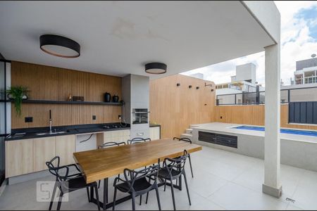 Apartamento à venda com 140m², 2 quartos e 2 vagasCobertura