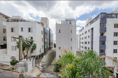 Apartamento à venda com 140m², 2 quartos e 2 vagasSuíte