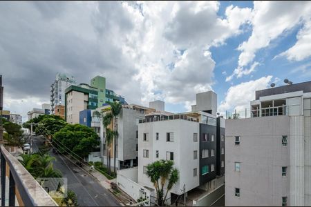 Apartamento à venda com 140m², 2 quartos e 2 vagasCobertura