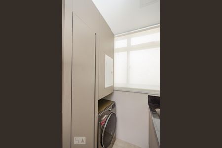 Apartamento à venda com 140m², 2 quartos e 2 vagasÁrea de Serviço