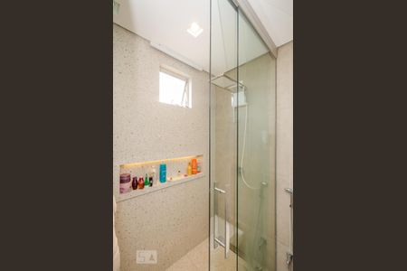 Apartamento à venda com 140m², 2 quartos e 2 vagasBanheiro da Suíte