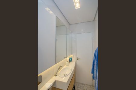 Apartamento à venda com 140m², 2 quartos e 2 vagasBanheiro Social