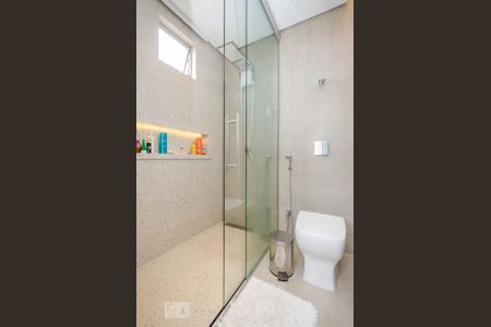 Apartamento à venda com 140m², 2 quartos e 2 vagasBanheiro da Suíte