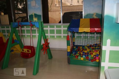 Apartamento à venda com 79m², 3 quartos e 1 vagaÁrea comum