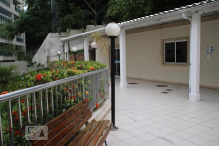 Apartamento à venda com 79m², 3 quartos e 1 vagaÁrea comum