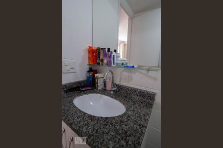 Apartamento à venda com 66m², 3 quartos e 1 vaga Apartamento à venda com 66m², 3 quartos e 1 vagaBanheiro