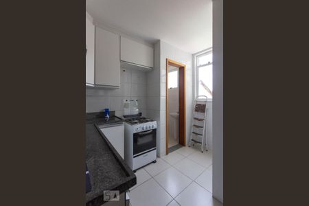 Apartamento à venda com 75m², 2 quartos e 2 vagasCozinha