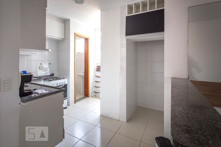 Apartamento à venda com 75m², 2 quartos e 2 vagasCozinha