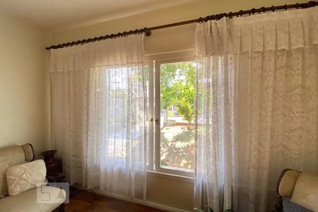 Casa à venda com 260m², 3 quartos e 2 vagas Casa à venda com 260m², 3 quartos e 2 vagasJanela da Sala 2